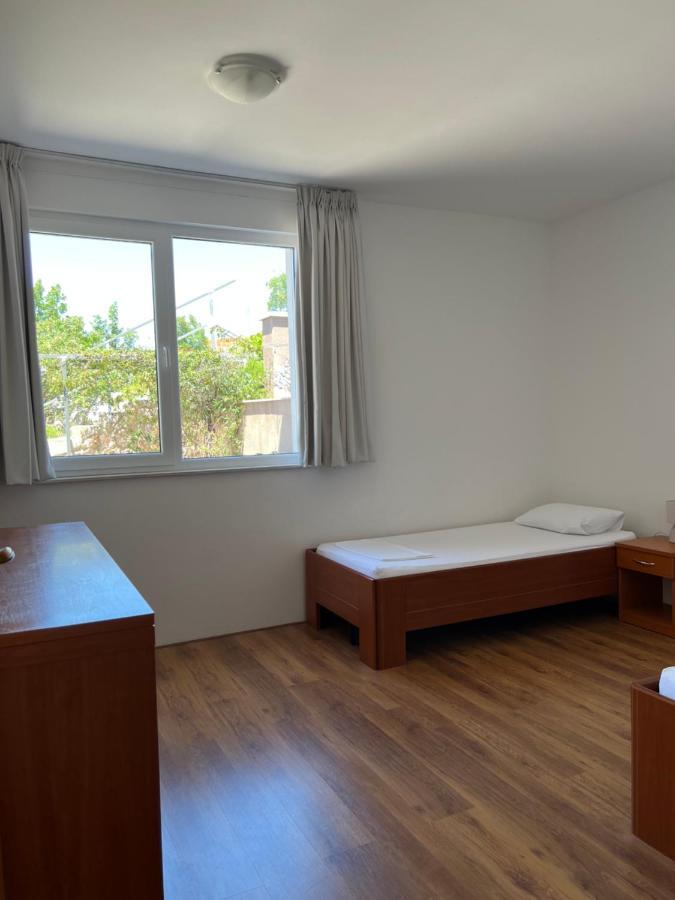 Apartments Angela Cesarica Extérieur photo